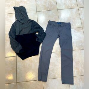Sweatshirt and jeans bundle